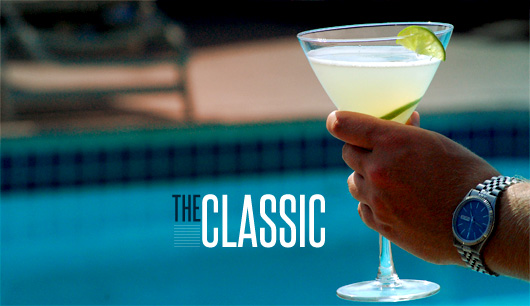 classic daiquiri Hand holding classic daiquir