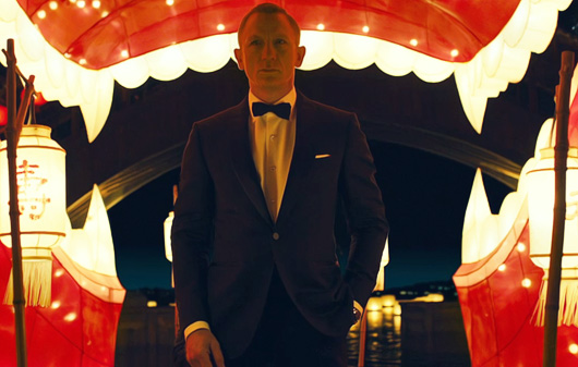 tuxedo Daniel Craig wearing a tuxedo