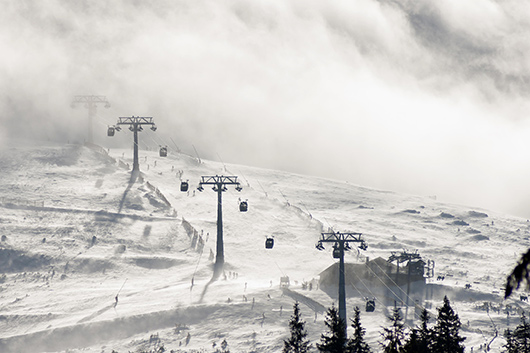 snowboarding winter date idea