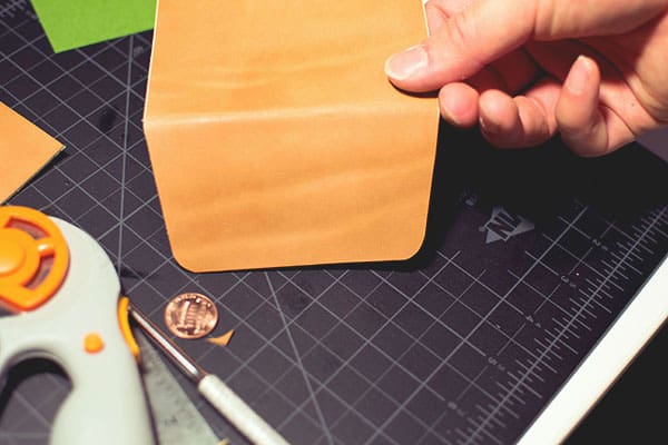 Make a leather wallet 12