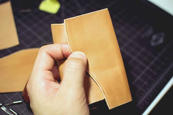 Make a leather wallet 16