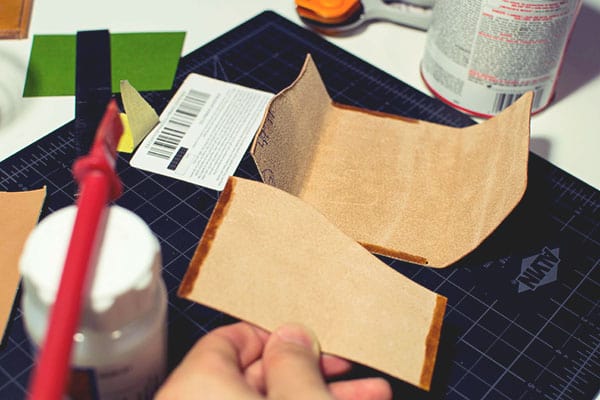 Make a leather wallet 25