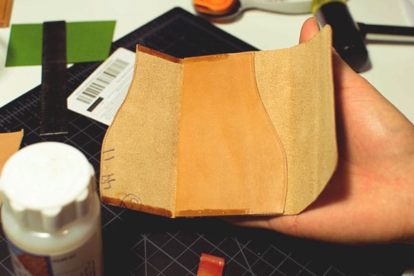 Make a leather wallet 28