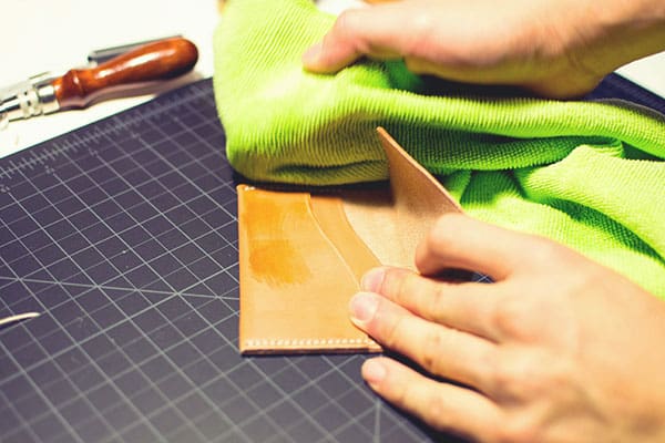 Make a leather wallet 37