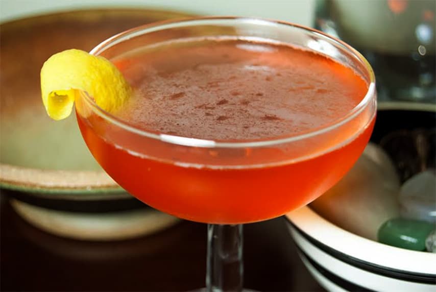 carver drinks with gin