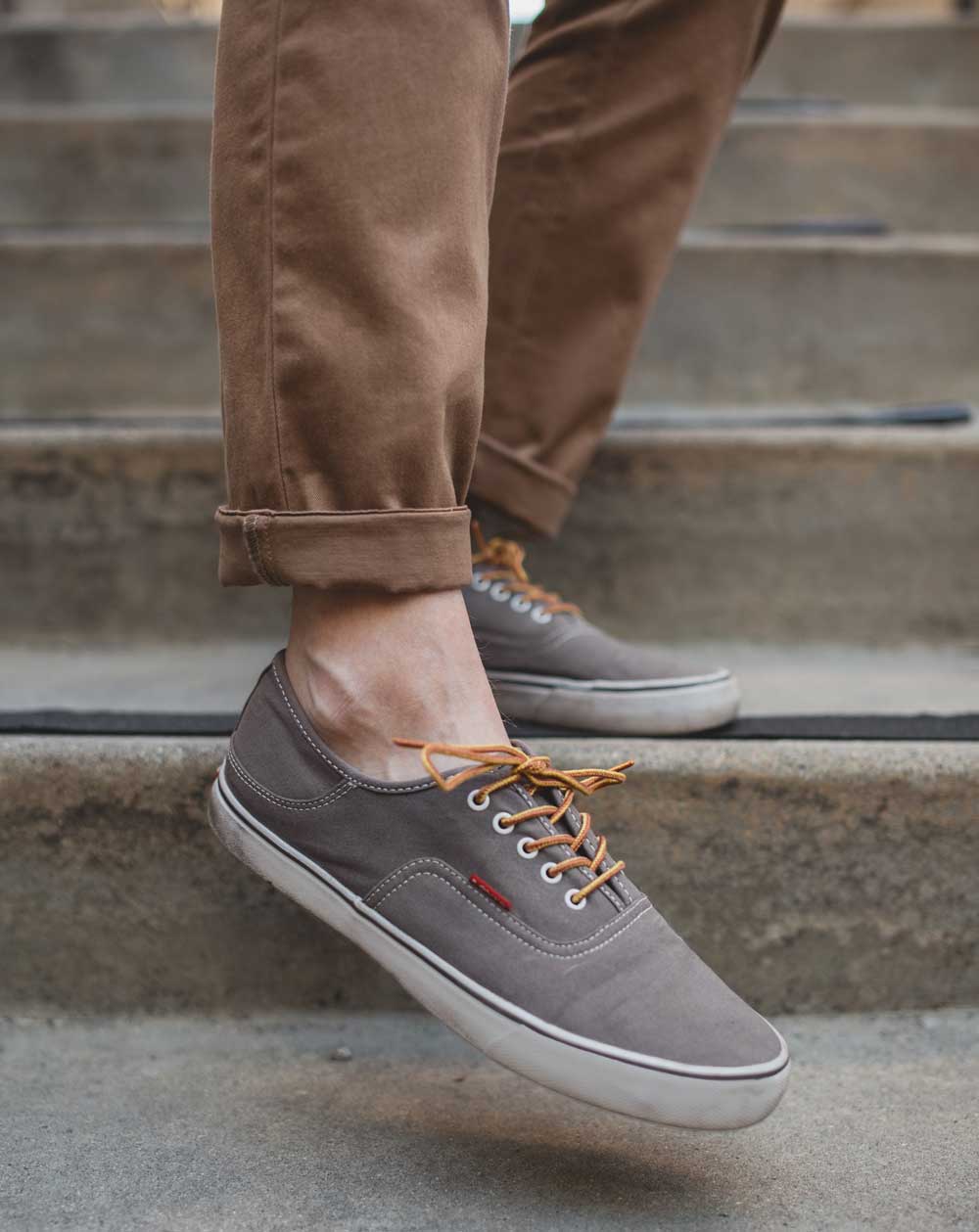 Gray sneakers Levis Jordy