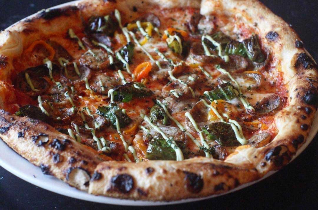 Best pizza in dtla Baldoria Arts District Los Angeles