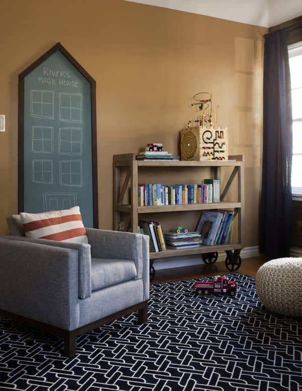 Zelzah Console. $348