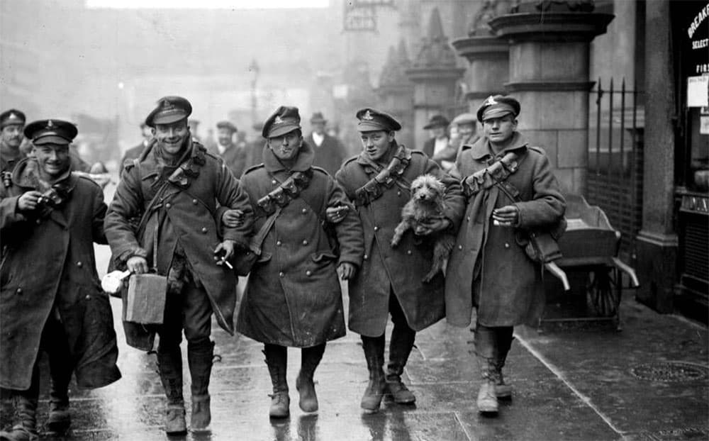 trench-coat-wide ww1 trench coat history