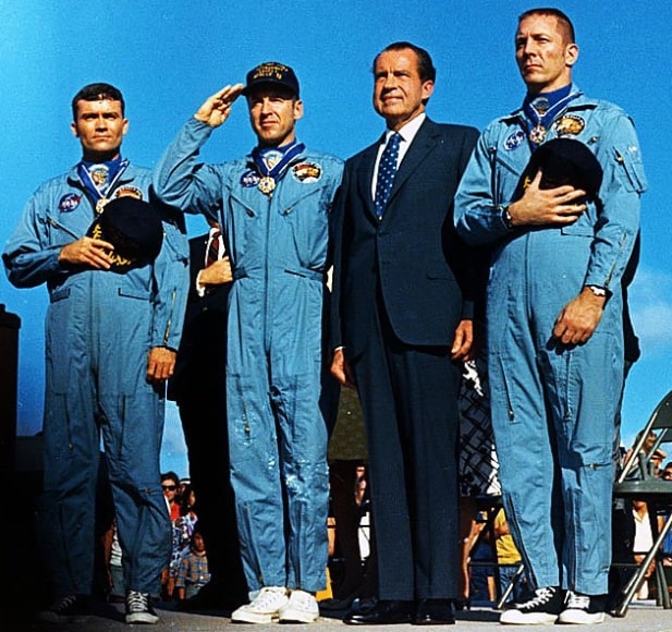 Fred Haise, Richard Nixon posing for the camera