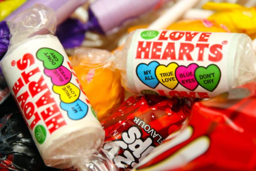 Image of love hearts photo by Nick Fewings