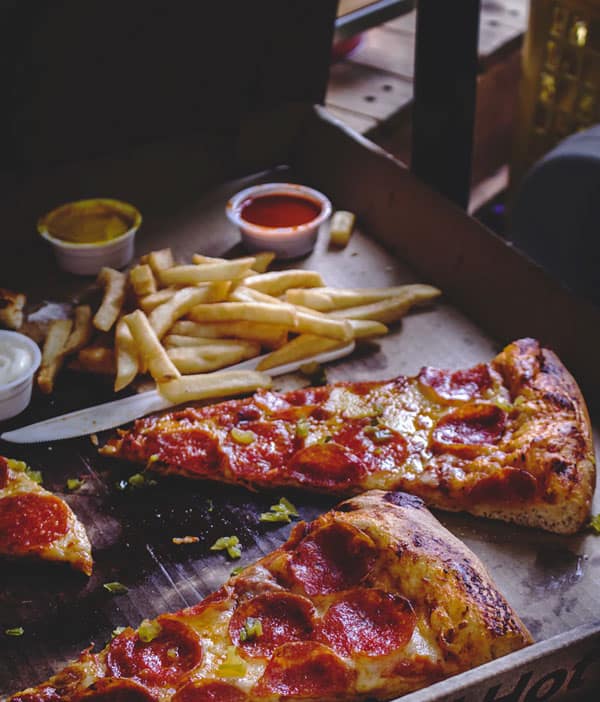 What causes acne, Greasy food acne