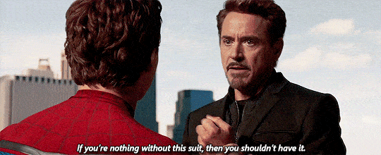 Ton Stark speaking to Spider-man