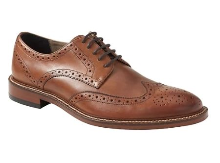 wingtip oxford shoe