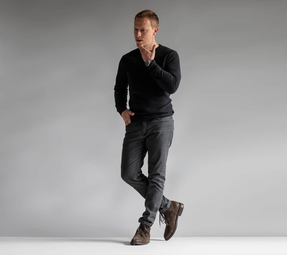 men fashion outfit ideas black crew gray jeans brown suede boots
