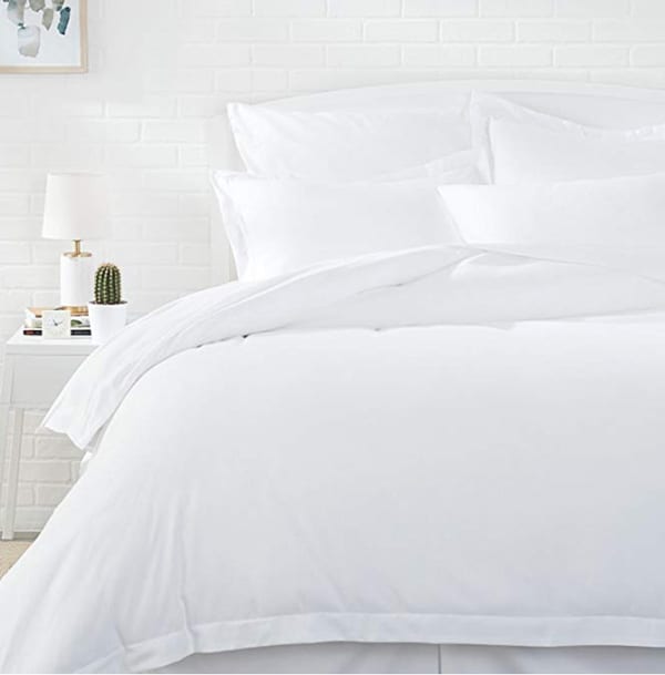 AmazonBasics Microfiber Comforter Duvet Cover and Pillow Sham Set Full or Queen, Bright White
