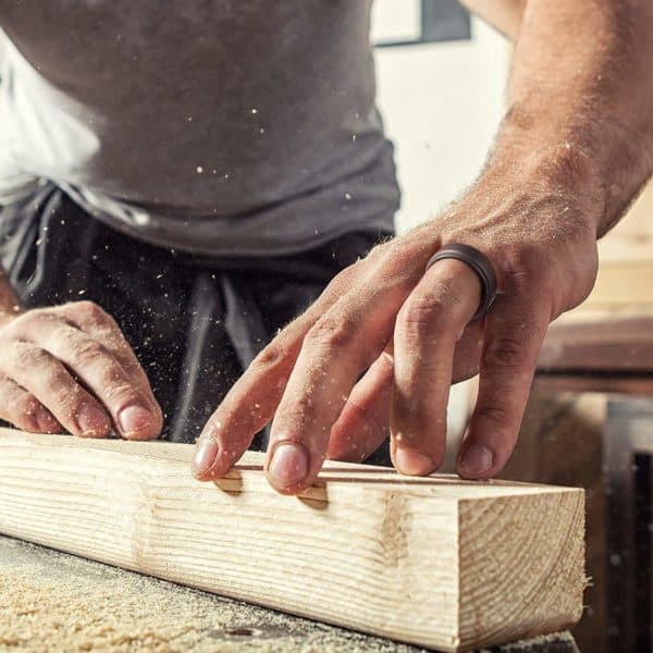 ROQ Silicone Wedding Ring for Men, 4 Packs & Singles Silicone Rubber Wedding Bands Step Edge Sleek Design Metallic, Black and Camo Colors