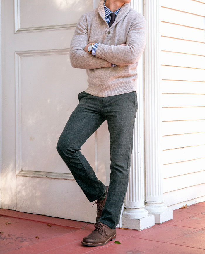 pull over sweater tie work outfit