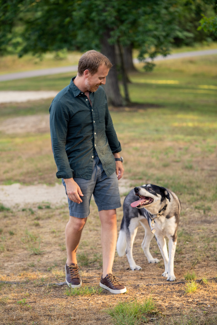 shorts outfit ideas men brown sneakers