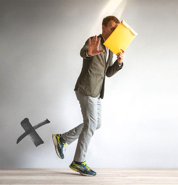 can you wear sneakers with business casual