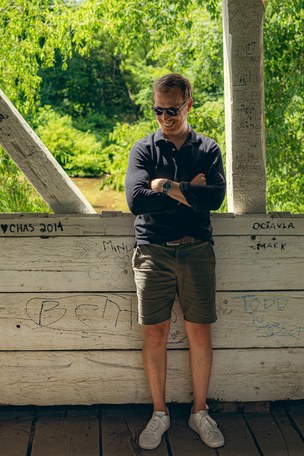 black long sleeve polo olive shorts white sneakers men summer outfit