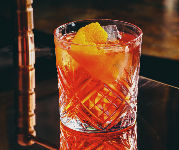 Americano cocktail in James Bond