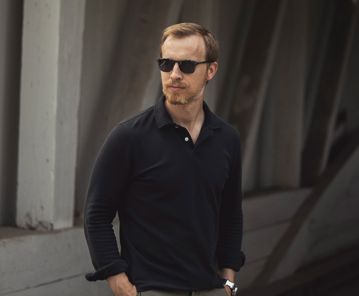 mvmt hyde sunglasses with black polo