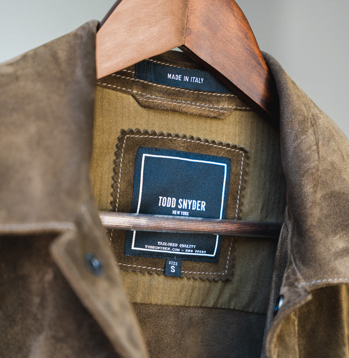Todd Snyder Dylan review close up of Made in Italy tag