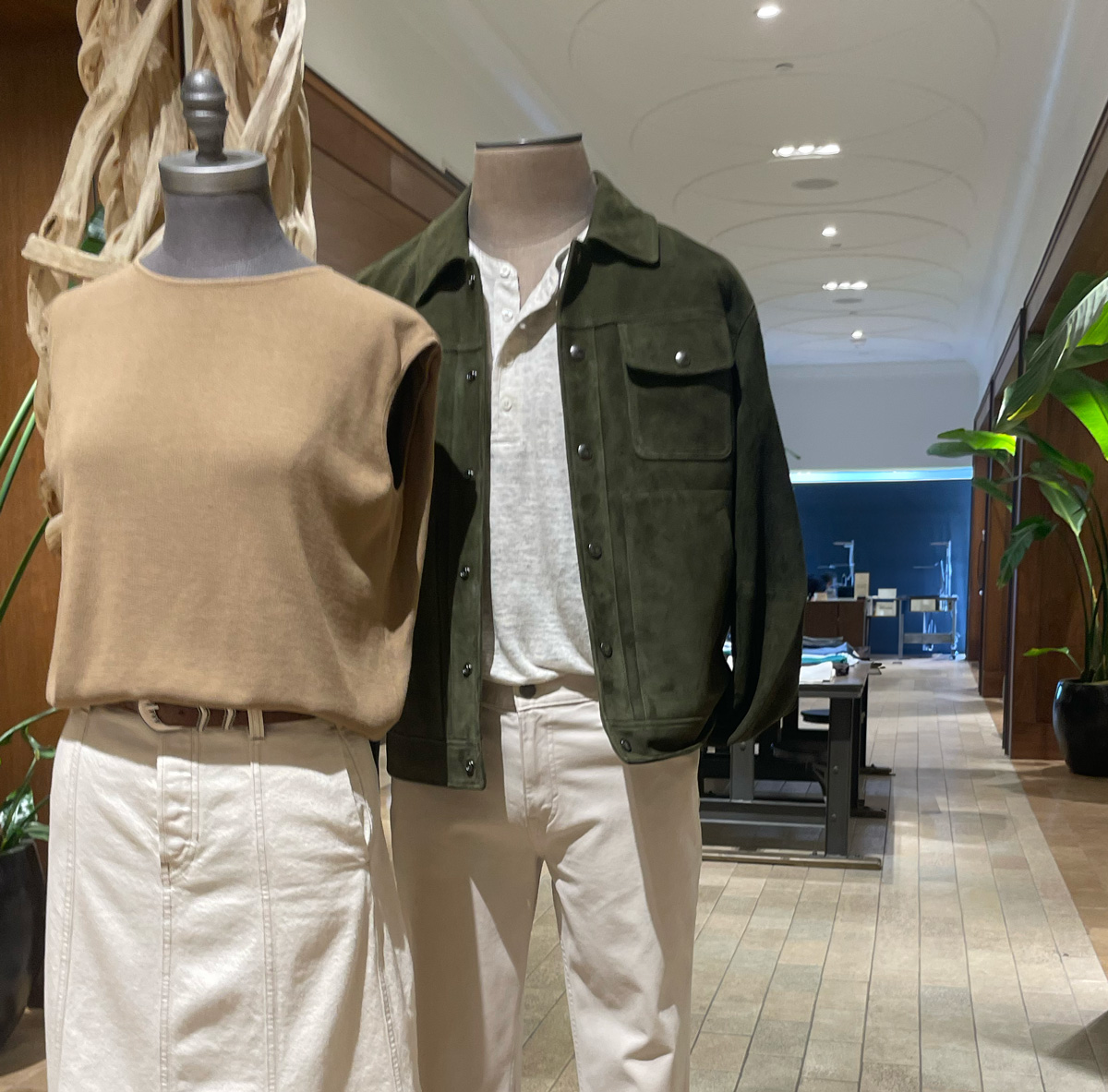 banana republic suede trucker on mannequin