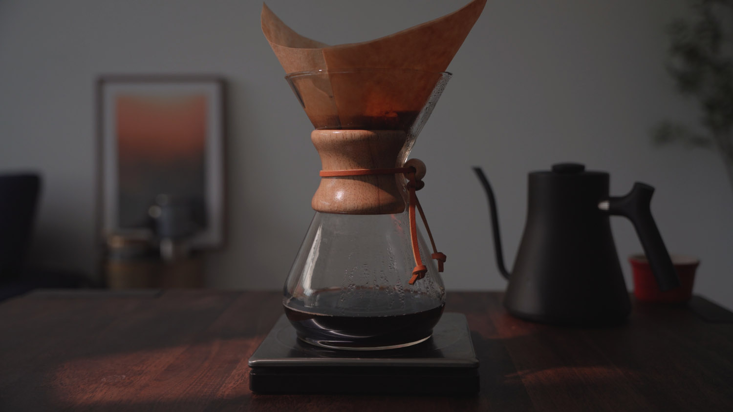 a pour over glass coffee maker