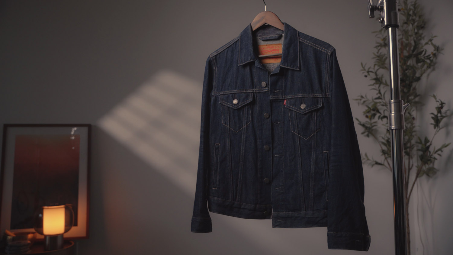 levis mens trucker style denim jacket