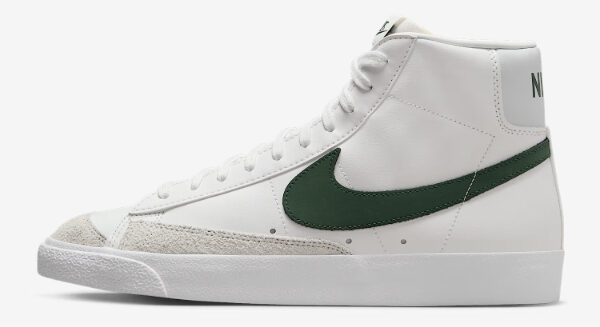 Nike Blazer Mid '77 Vintage high top sneaker shoe